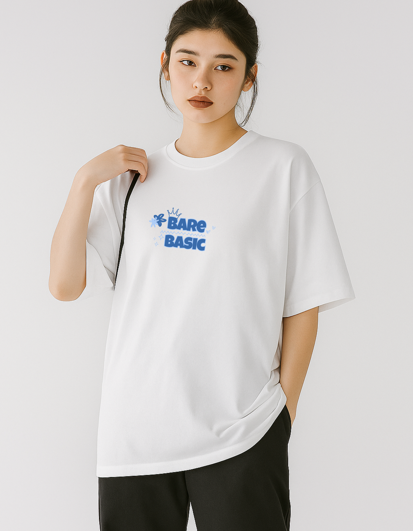 This Queen Runs on Gin Oversized T-Shirt