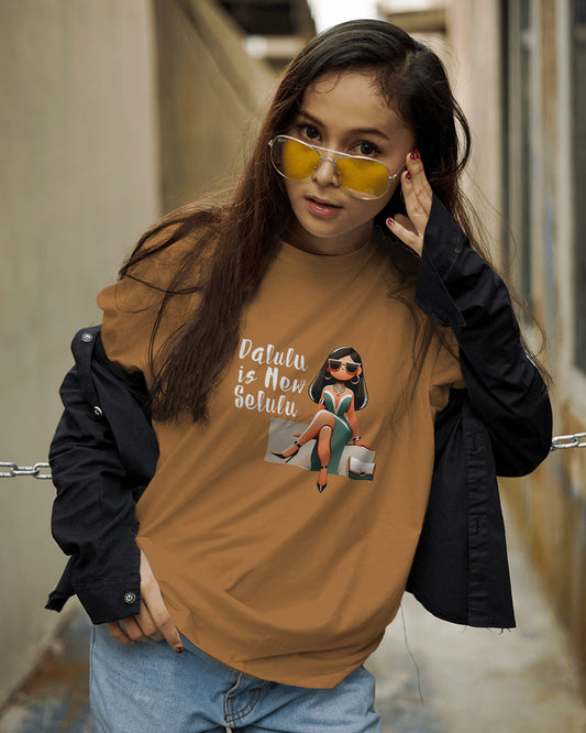 "Dalulu is New Selulu  Chic Fashionable Girl in Copper Style Tee"