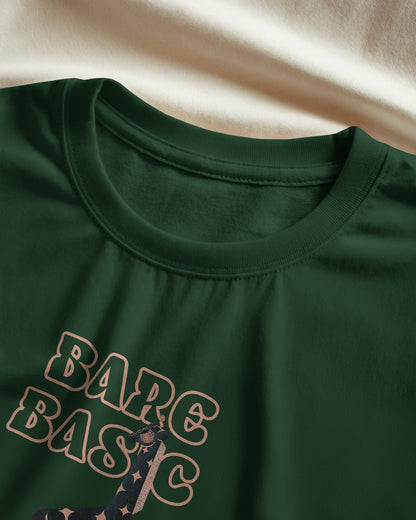 "Bare Basic Giraffe T-shirt - Trendy Green Unisex Tee with Starry Design"